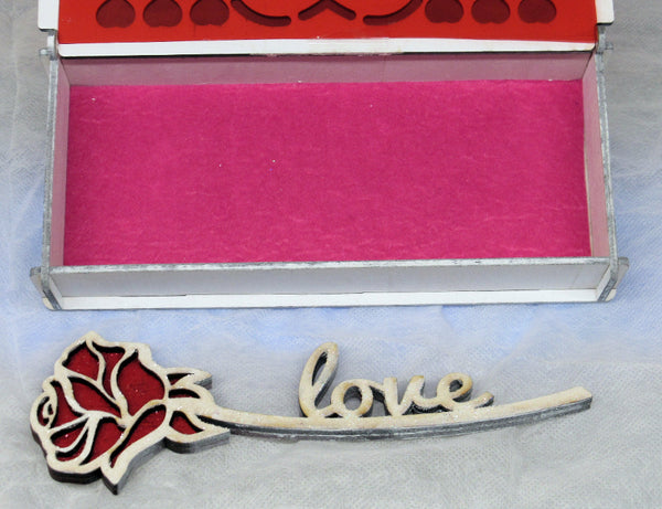 Valentines Rose cut box
